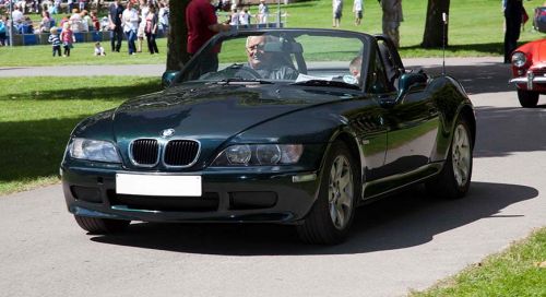 Desktop-gallery-Simply-BMW-3870x475